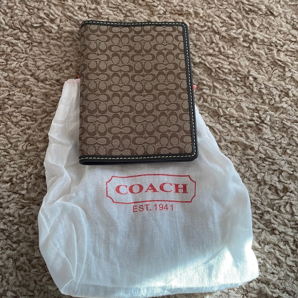 Coach Passport case
